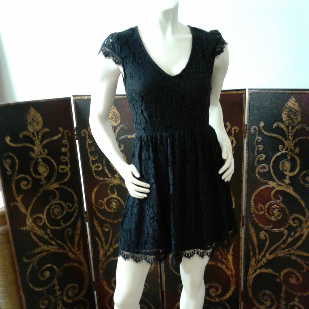 Speechless  Dress Lace  Black Junior Size  M